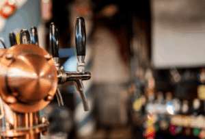 Quels accessoires indispensables pour un bar bien équipé ?