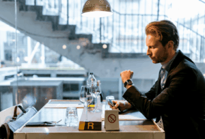 Comment réduire le temps d’attente client en salle et au comptoir